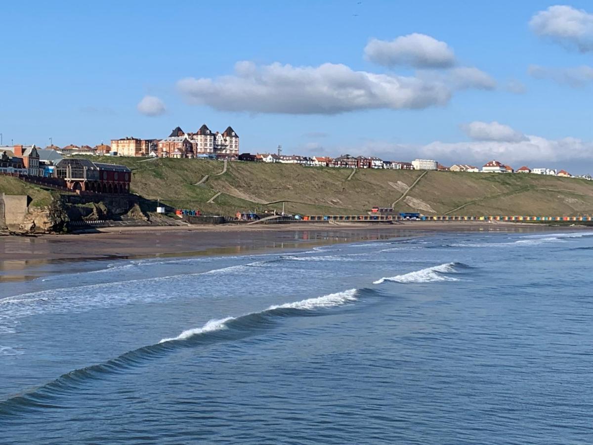 Elysium Holiday Lets - Elysium Suite, Stunning By The Beach Apartment Whitby