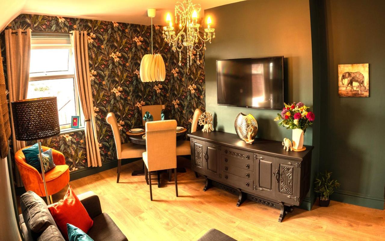 Elysium Holiday Lets - Elysium Suite, Stunning By The Beach Apartment Whitby